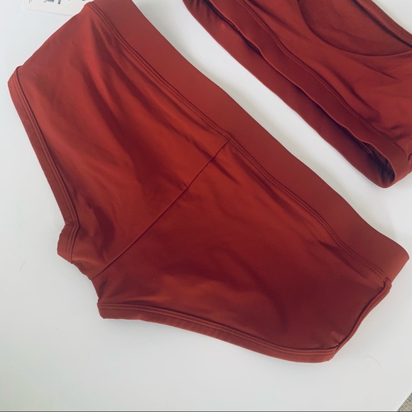 ❌ SOLD - Body Glove Bikini Swimsuit - Picture 11 of 16